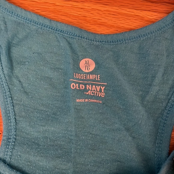 Workout Tank Bundle - Picture 2 of 3